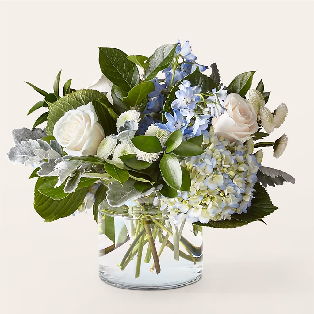Clear Skies Bouquet – ALANA'S FLOWERS & GIFTS, Etobicoke ON