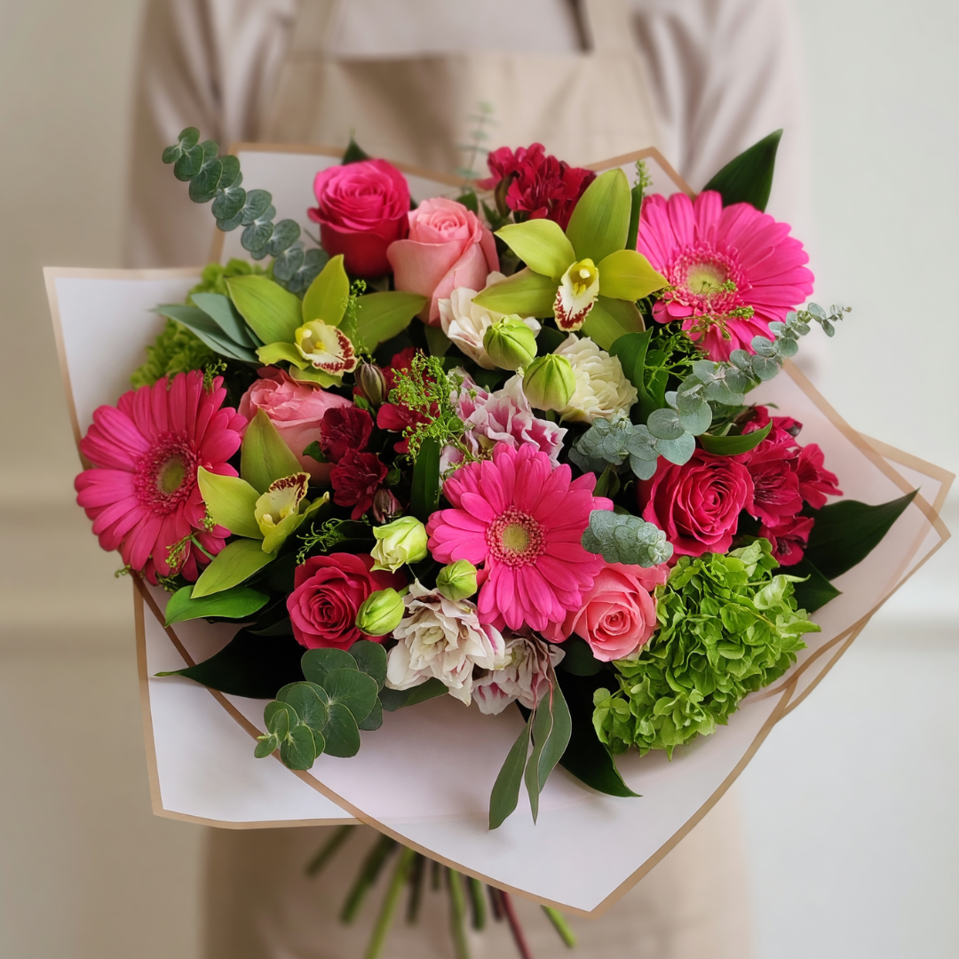 Pretty In Pink Hand-Tied – ALANA'S FLOWERS & GIFTS, Etobicoke ON
