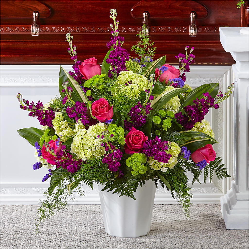 Beautiful Horizons Floor Basket – ALANA'S FLOWERS & GIFTS, Etobicoke ON