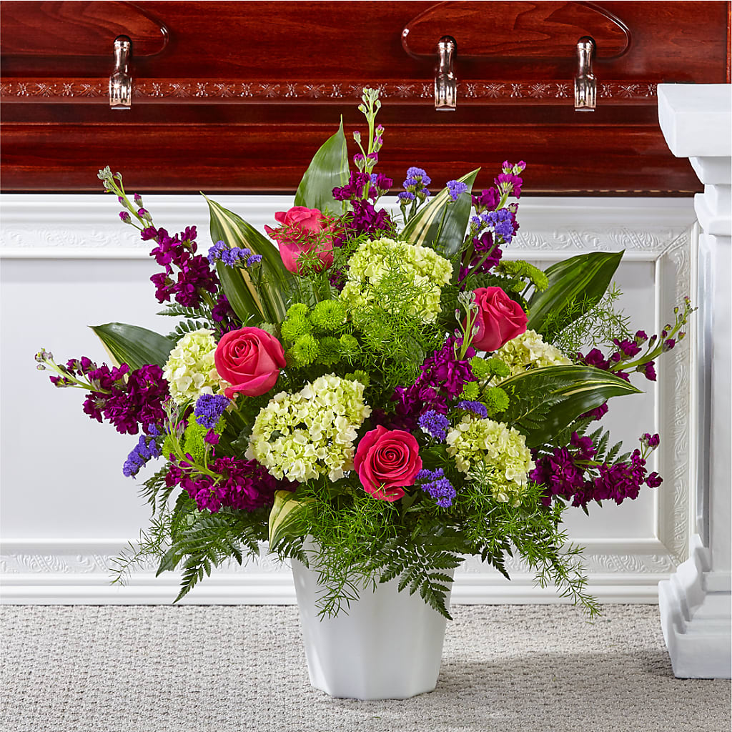 Beautiful Horizons Floor Basket – ALANA'S FLOWERS & GIFTS, Etobicoke ON
