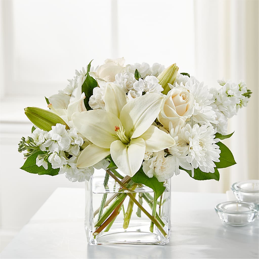 Gentle Breeze Bouquet – ALANA'S FLOWERS & GIFTS, Etobicoke ON